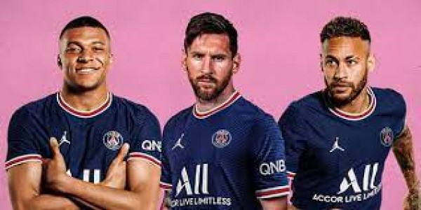 Belkebla fordert Schiedsrichterentscheidung heraus